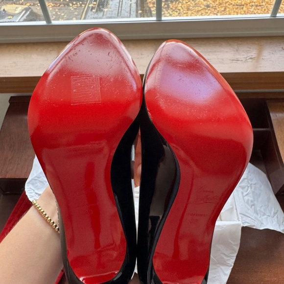 [Like New] Christian Louboutin Dorisima Patent Pumps Size 39 - Picture 3 of 9